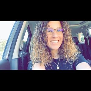 Meet your Posher, Sharyn